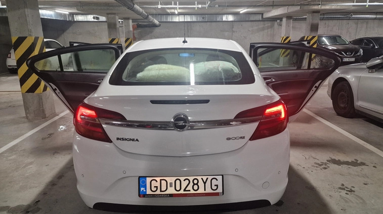 Opel Insignia cena 40500 przebieg: 183500, rok produkcji 2014 z Gdańsk małe 254